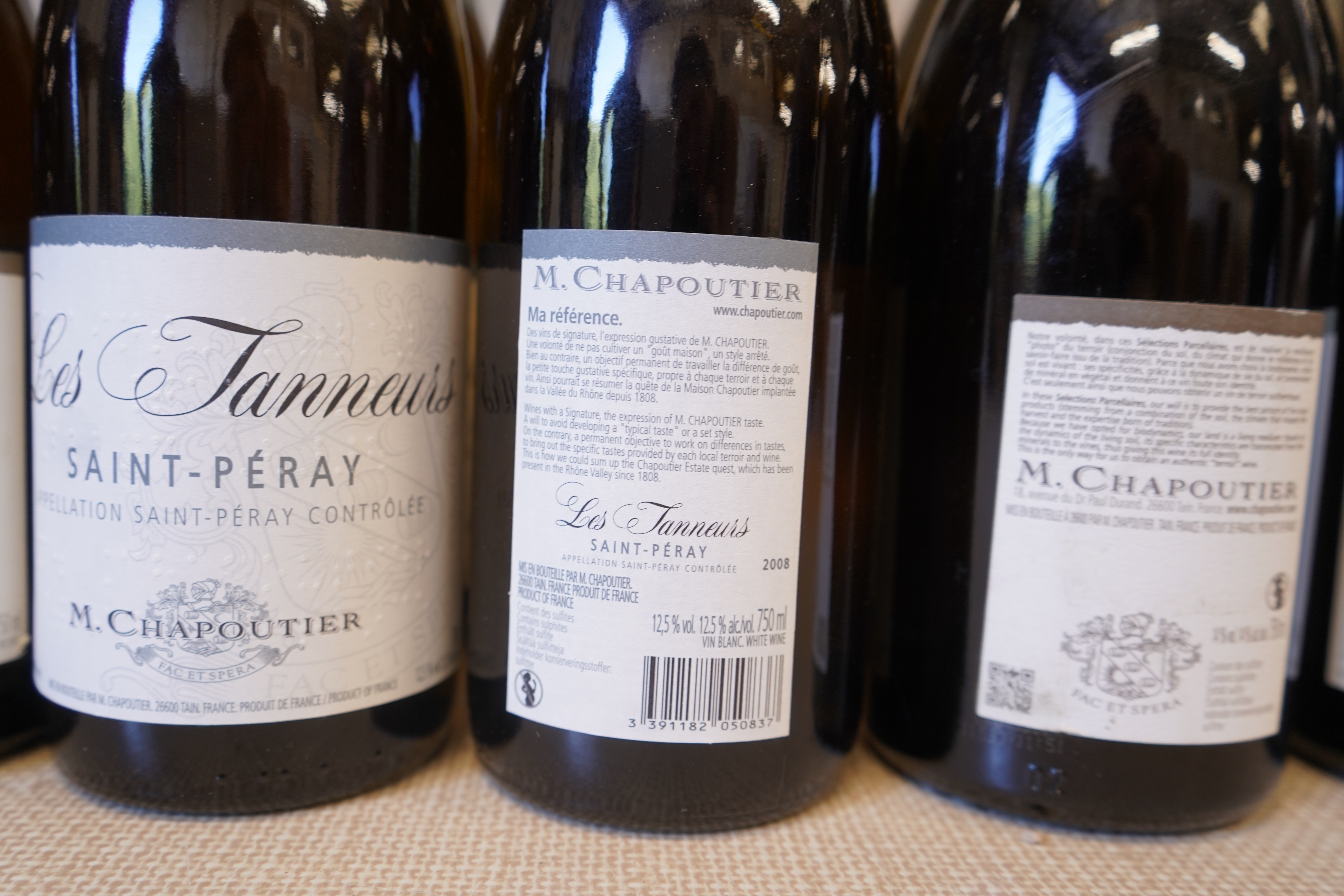 Domaine M. Chapoutier: A mixed parcel of Côtes du Rhône white wine